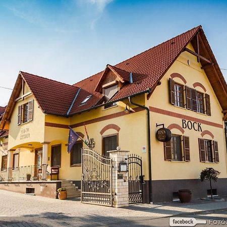 Bock Hotel Ermitage Villány Exteriör bild
